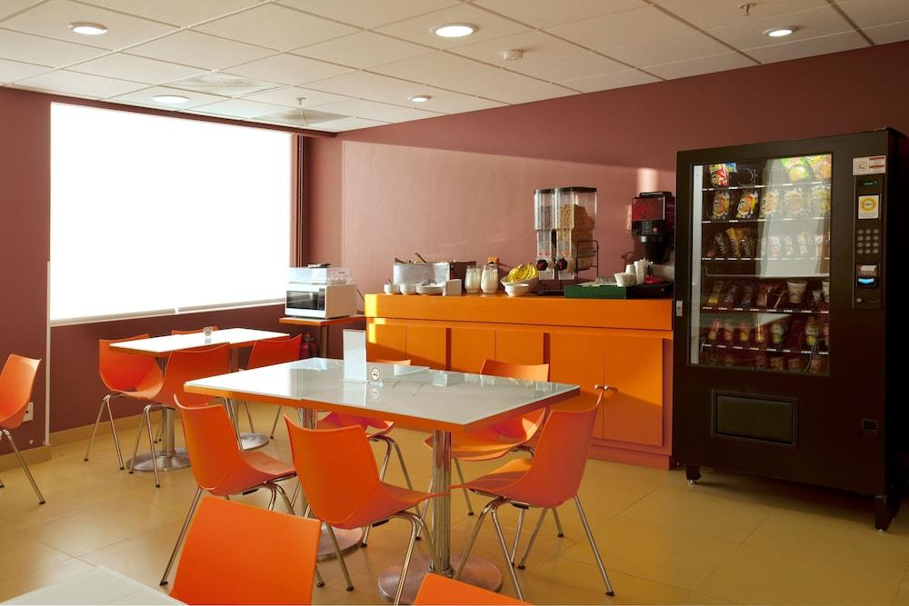 City Express Junior By Marriott Toluca Aeropuerto Exterior photo